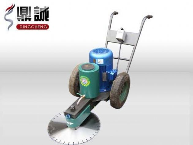 點(diǎn)擊查看詳細(xì)信息<br>標(biāo)題：手推式切樁機(jī) 閱讀次數(shù)：13269
