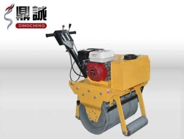 點(diǎn)擊查看詳細(xì)信息<br>標(biāo)題：輕型手扶式單鋼輪壓路機(jī) 閱讀次數(shù)：12581