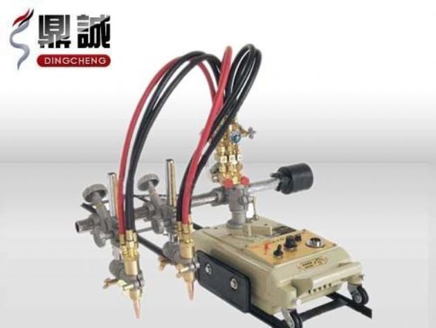 點擊查看詳細信息<br>標題：雙頭多頭火焰切割機 閱讀次數：4422