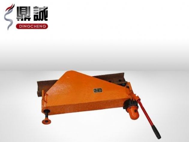點擊查看詳細信息<br>標題：垂直液壓彎軌機 閱讀次數：4395
