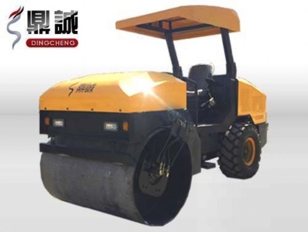 點(diǎn)擊查看詳細(xì)信息<br>標(biāo)題：4噸單鋼輪振動(dòng)壓路機(jī) 閱讀次數(shù)：13391